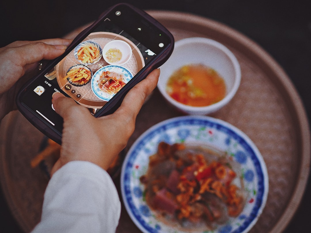 Jak social media zmieniły branżę gastronomiczną, beauty i fitness