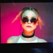 Powrót estetyki lat 2000. Co sprawia, że młodzi znów chcą wyglądać jak gwiazdy MTV?