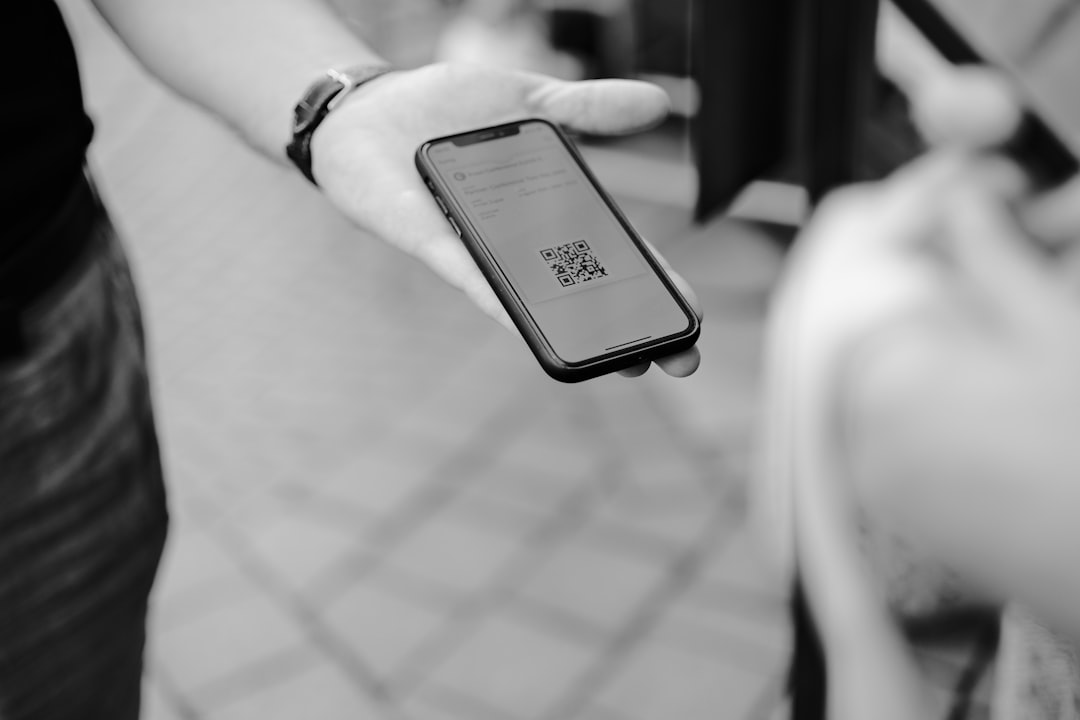 QR kody po pandemii weszły do restauracji, parkingów i codziennych płatności na stałe